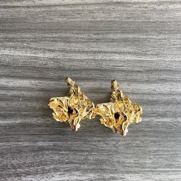 AMBER SCEATS Gold Reese Post Statement Earrings- NEW - Picture 2 of 5